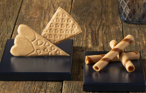 Minicones and waffle decorations for ice cream