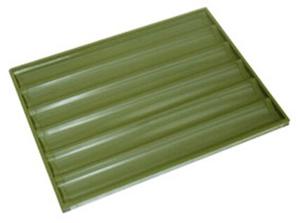 Trays for bread, pizza, and pastry